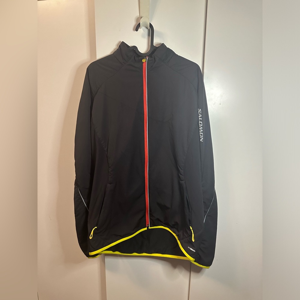 SALOMON LIGHTWEIGHT ZIP UP JACKET
